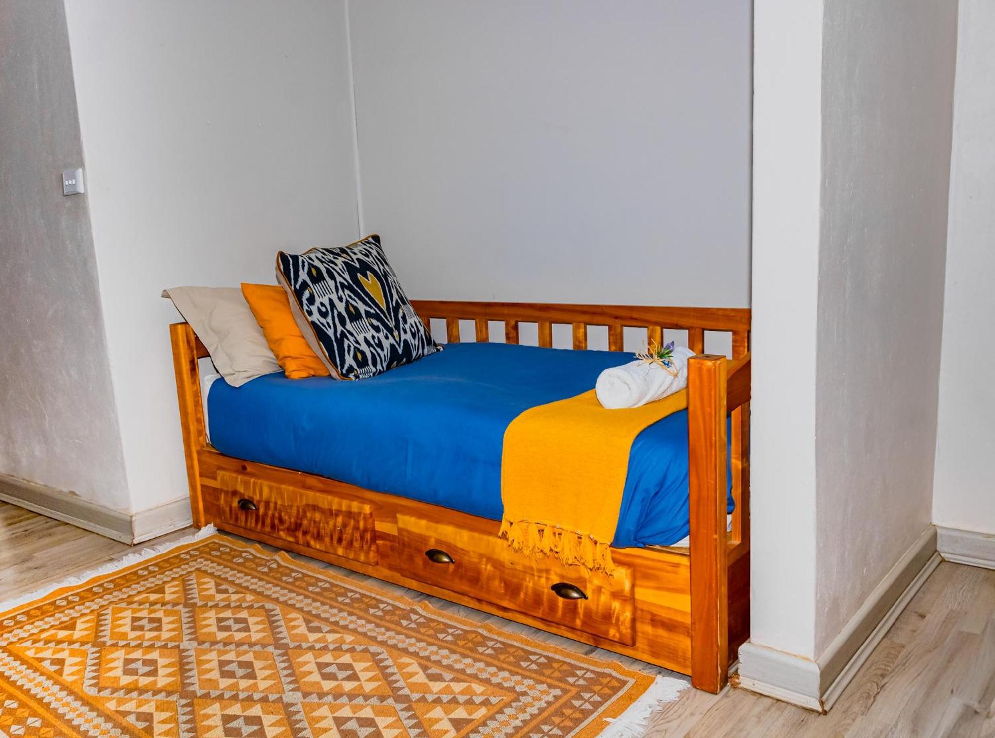 A Cherry Lane Self Catering And B&B Блумфонтейн Экстерьер фото